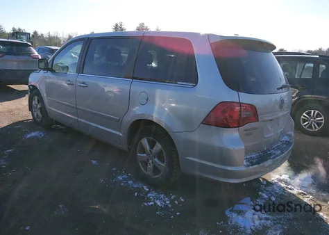 2010 Volkswagen Routan Se from USA, damaged, VIN 2V4RW3D13AR296395